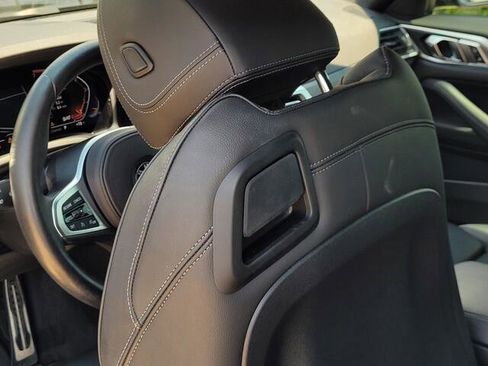 Used 2022 BMW 430i Coupe w/ M Sport Package image 32
