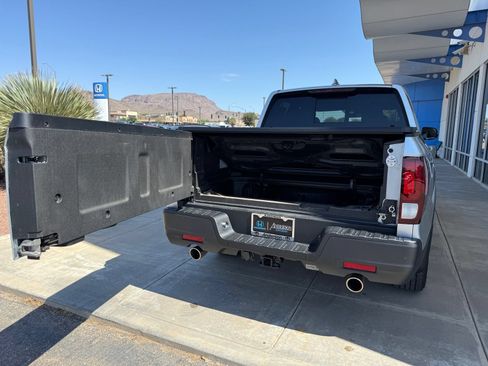 Certified 2025 Honda Ridgeline RTL image 38
