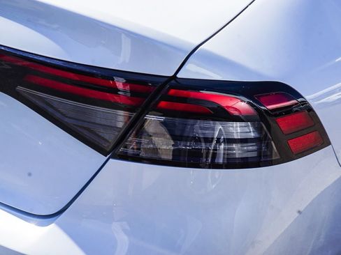 Used 2025 Honda Accord SE image 7