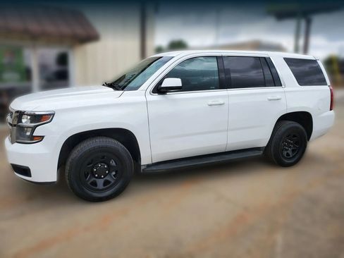 Used 2015 Chevrolet Tahoe 4WD w/ Remote Keyless Entry Package image 7