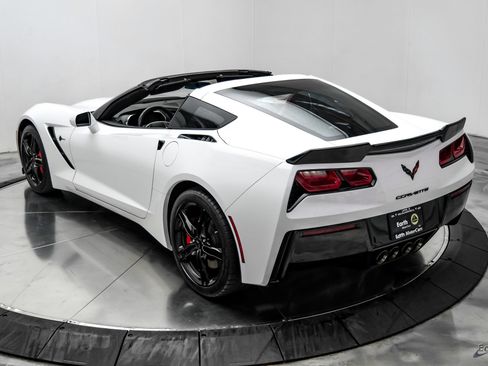 Used 2016 Chevrolet Corvette Stingray Coupe w/ Carbon Flash Badge Package RWD image 14