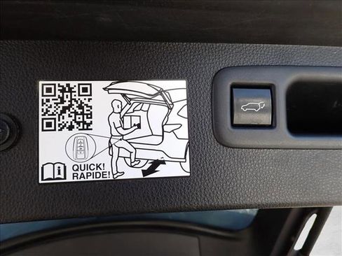 Used 2021 Toyota Highlander Limited image 9