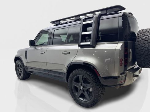 Used 2023 Land Rover Defender 110 X-Dynamic SE AWD/4WD image 14