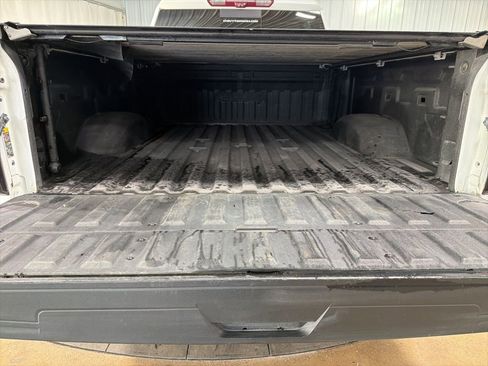 Used 2022 GMC Sierra 3500 AT4 w/ AT4 Preferred Package image 8