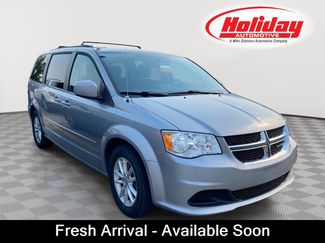 Used 2016 Dodge Grand Caravan SXT image 1