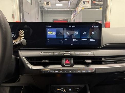 Used 2025 Kia K4 FWD image 24