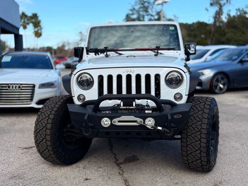 Used 2016 Jeep Wrangler Unlimited Sport w/ Connectivity Group image 10