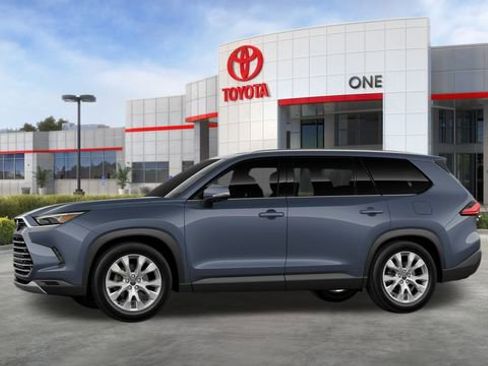 New 2026 Toyota Grand Highlander Limited image 4