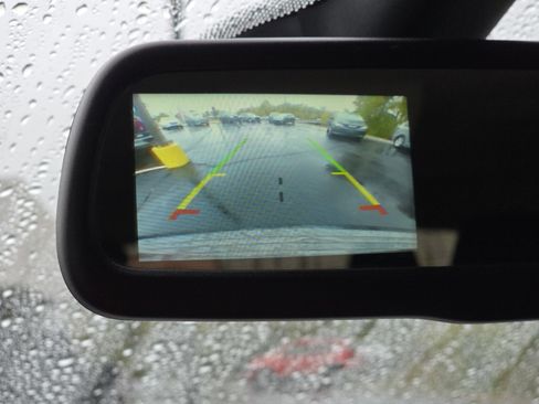 Used 2020 Dodge Journey SE w/ SE Popular Equipment Group image 8