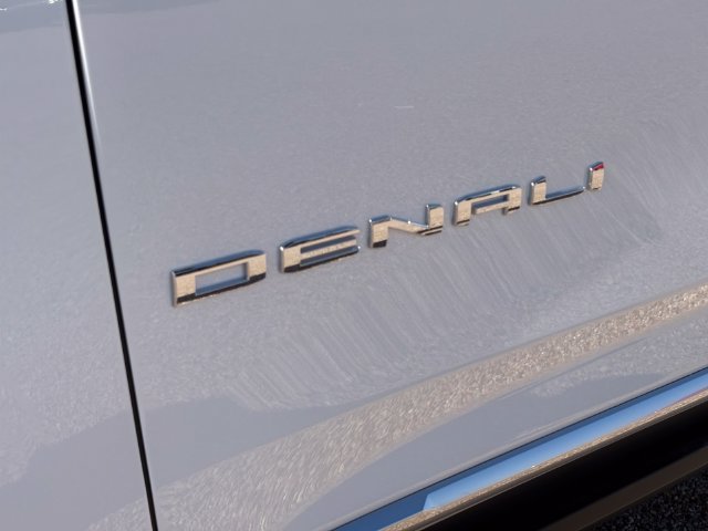 New 2026 GMC Yukon Denali w/ Denali Reserve Package RWD image 11