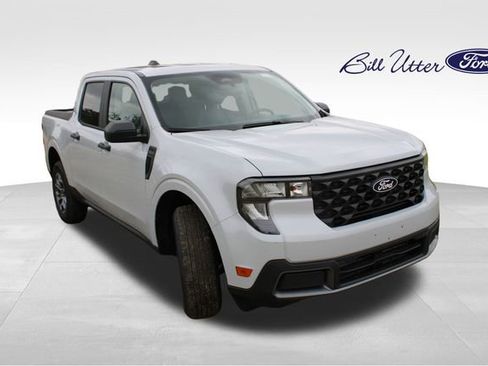 New 2025 Ford Maverick XLT w/ Equipment Group 302A image 2