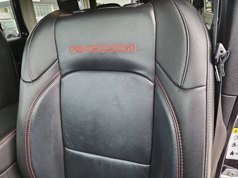 Used 2019 Jeep Wrangler Unlimited Rubicon AWD/4WD image 18