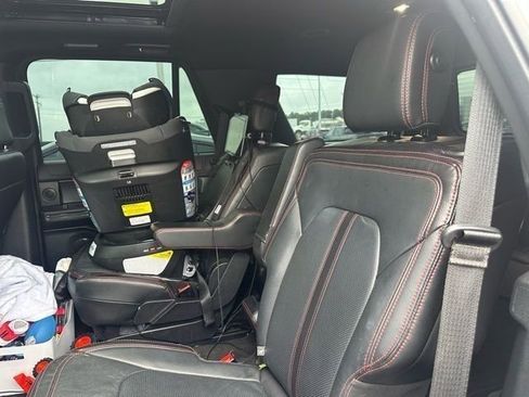 Used 2020 Ford Expedition Limited w/ Equipment Group 303A image 8