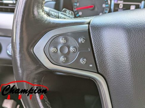 Used 2018 Chevrolet Suburban Premier AWD/4WD image 33