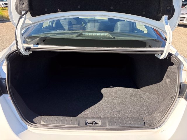 Used 2025 Nissan Sentra S FWD image 29