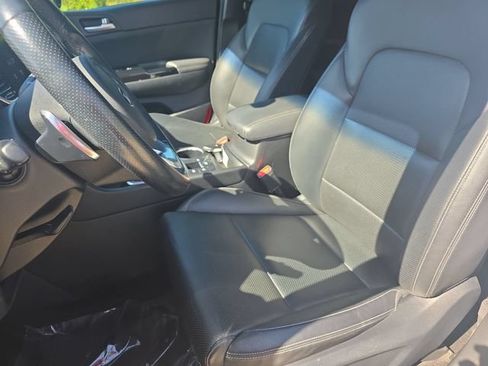 Used 2022 Kia Sportage Nightfall Edition w/ Nightfall Fwd Premium Package image 15