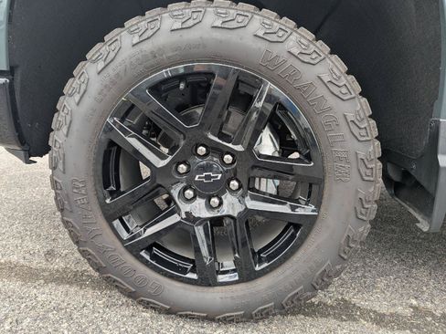 Used 2026 Chevrolet Silverado 1500 LT Trail Boss w/ Protection Package AWD/4WD image 10