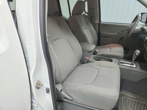 Used 2019 Nissan Frontier SV w/ Value Truck Package RWD image 33