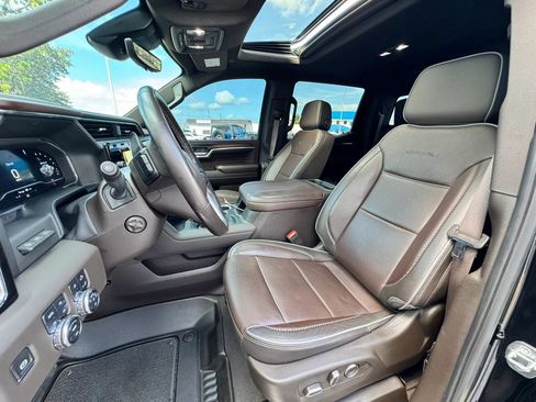 Used 2024 GMC Sierra 1500 Denali w/ Denali Reserve Package AWD/4WD image 17