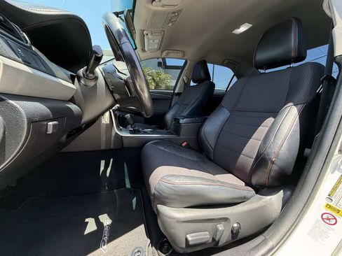 Used 2017 Toyota Camry SE FWD image 8