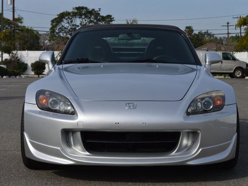 Used 2005 Honda S2000 Convertible 2D image 2