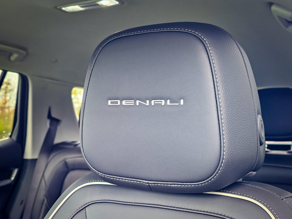 New 2027 GMC Terrain Denali AWD/4WD image 17