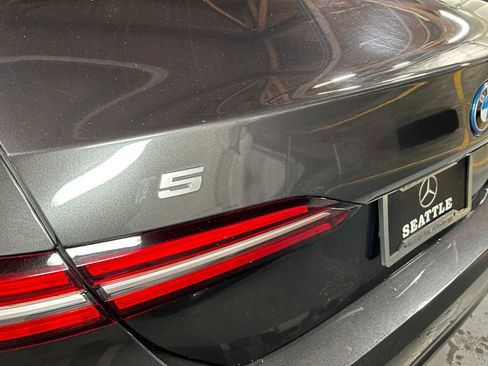 Used 2025 BMW i5 eDrive40i RWD image 14