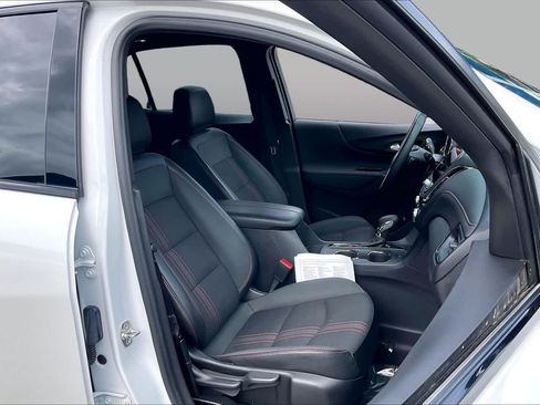 Used 2024 Chevrolet Equinox RS FWD image 8