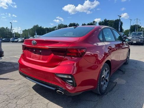 Used 2019 Kia Forte LXS FWD image 2