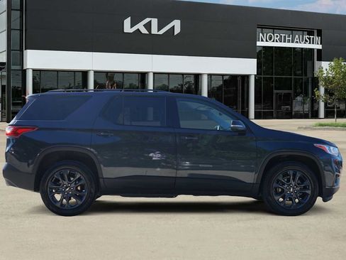 Used 2021 Chevrolet Traverse RS w/ LPO, Cargo Package FWD image 6