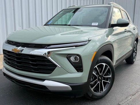 New 2026 Chevrolet TrailBlazer LT w/ Convenience Package FWD image 1