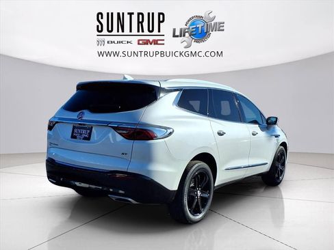 Used 2023 Buick Enclave Essence w/ Experience Buick Package image 3
