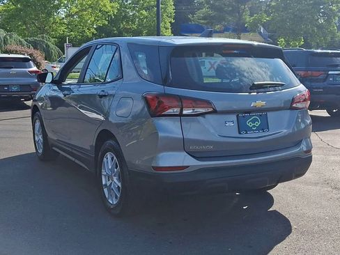 Certified 2023 Chevrolet Equinox LS FWD image 9
