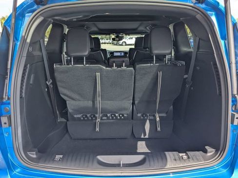 New 2026 Chrysler Pacifica Limited w/ S Appearance Package FWD image 13