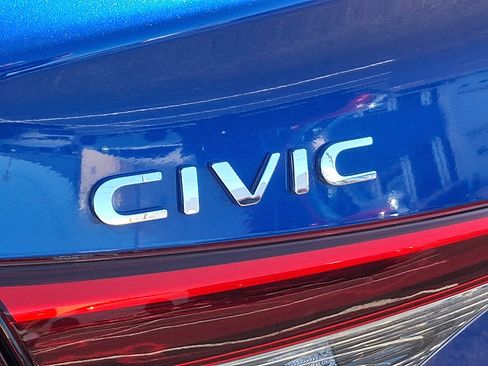 Used 2023 Honda Civic Sport image 30