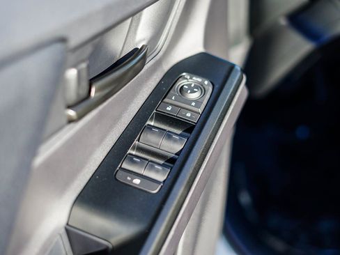 Certified 2026 Toyota bZ image 21