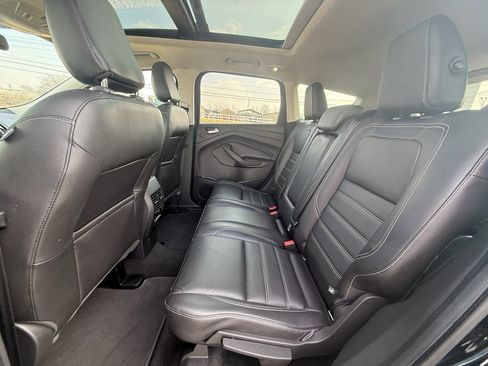 Used 2018 Ford Escape Titanium w/ Ford Safe & Smart Package image 18