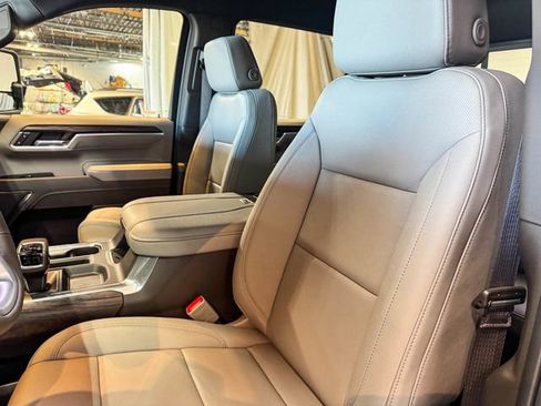 New 2026 GMC Sierra 1500 SLT w/ SLT Premium Plus Package AWD/4WD image 17