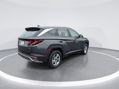 New 2026 Hyundai Tucson SE image 8