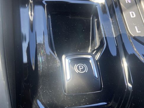 Used 2023 Chevrolet Colorado LT w/ LT Convenience Package image 39