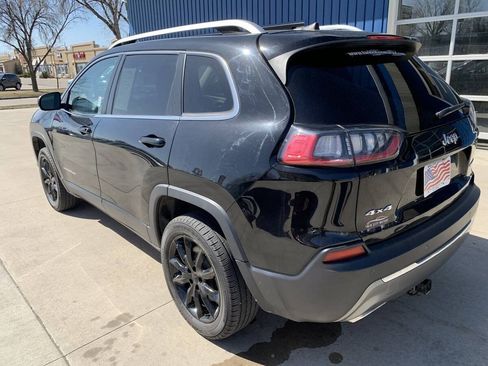 Used 2019 Jeep Cherokee Limited AWD/4WD image 8