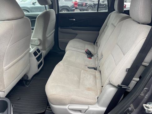Used 2016 Honda Pilot EX image 12
