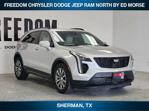 Used 2019 Cadillac XT4 Sport AWD/4WD image 2