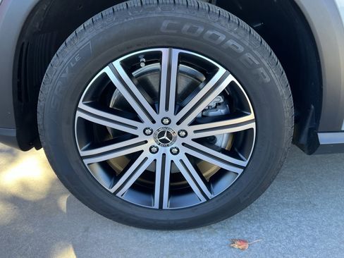 Certified 2025 Mercedes-Benz GLE 450 4MATIC image 13