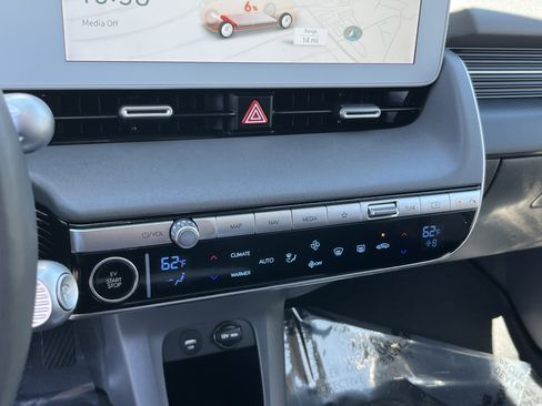 Certified 2024 Hyundai Ioniq 5 SEL RWD image 24