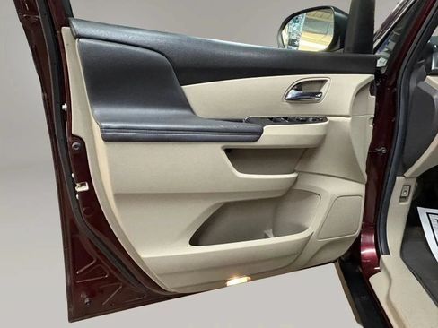 Used 2014 Honda Odyssey EX-L image 30