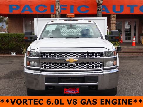 Used 2019 Chevrolet Silverado 3500 W/T w/ WT Convenience Package RWD image 3