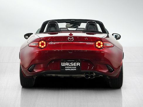 Used 2023 MAZDA MX-5 Miata Grand Touring RWD image 4
