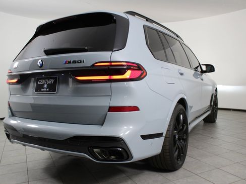 New 2026 BMW X7 M60i image 9