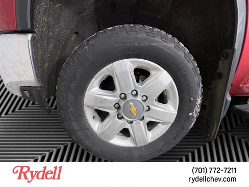 Used 2021 Chevrolet Silverado 2500 LTZ w/ LTZ Premium Package image 9